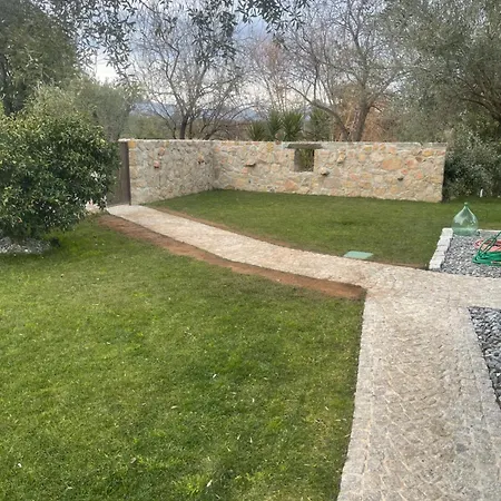 Grange Agricole Rehabilitee * Antisanti