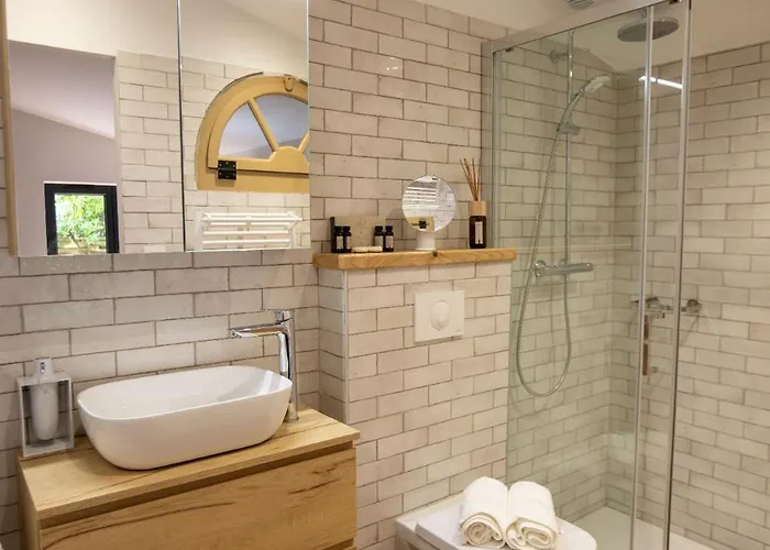 Les Granges Classe 5 Etoiles *