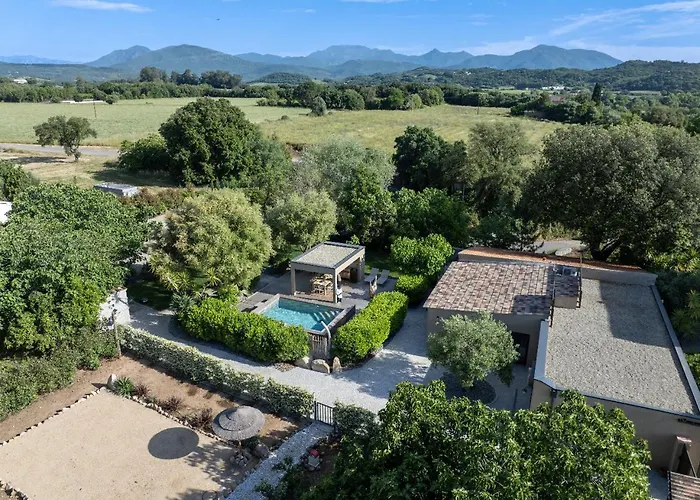 Les Granges Classe 5 Etoiles Tatil Evi Antisanti